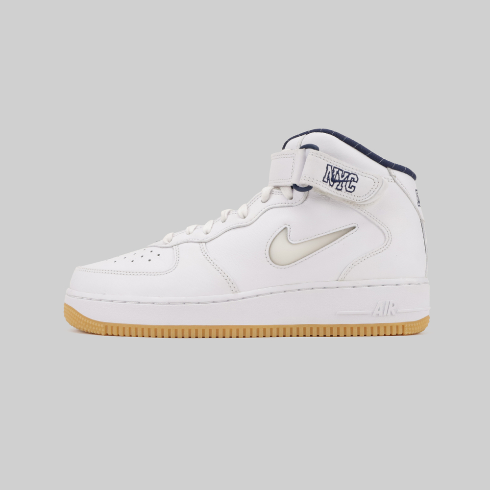 Кроссовки Nike Air Force 1 Mid QS - купить в магазине Dice с бесплатной доставкой по России