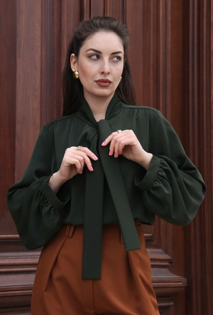 Блуза с бантом