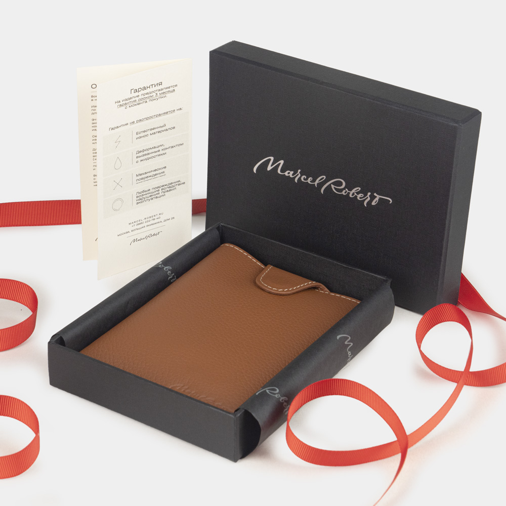 Обложка-кармашек для паспорта London из кожи теленка, бордового  цвета