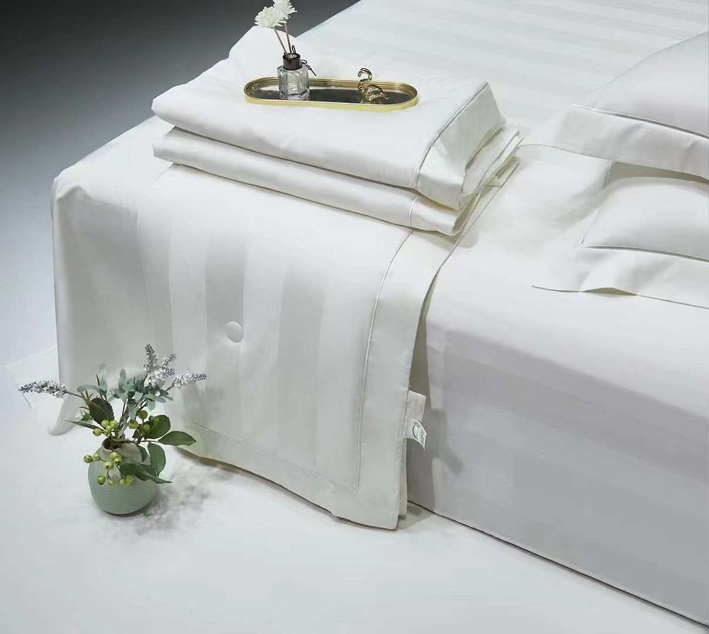 Постельное белье с одеялом Ritz | White