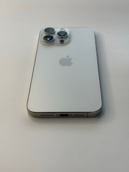 iPhone 15 Pro Max 256Gb White Titanium