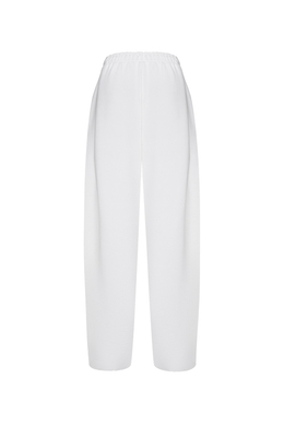 Штаны бананы с защипами Белый