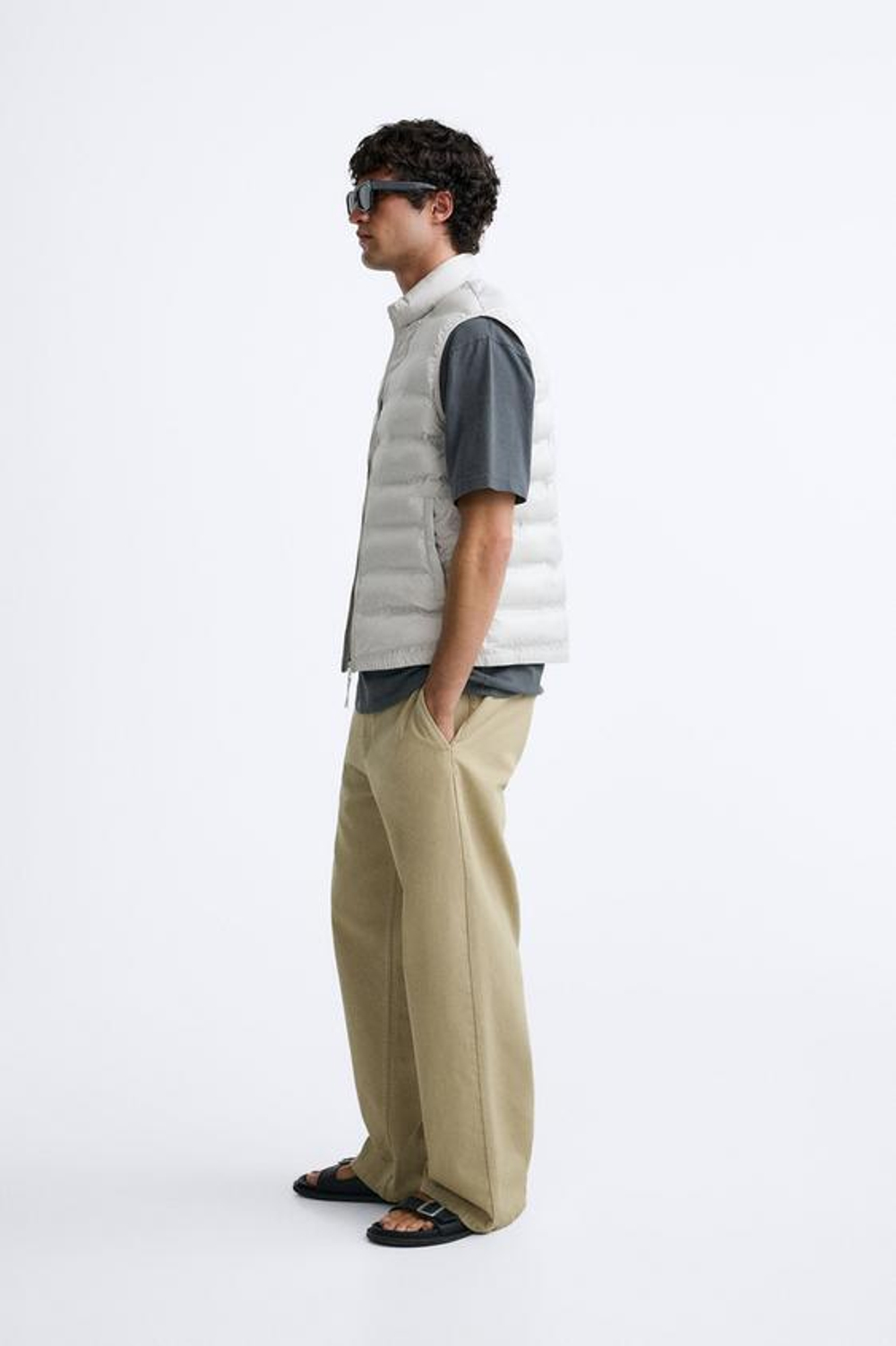 ZARA СТЕГАНЫЙ ЖИЛЕТ, СЕРЫЙ