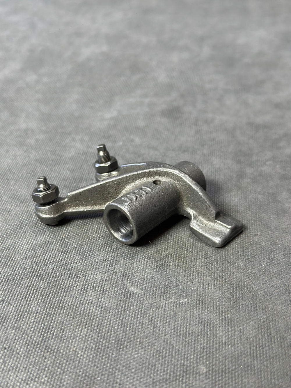 Коромысло выпускных клапанов Minsk C4 300