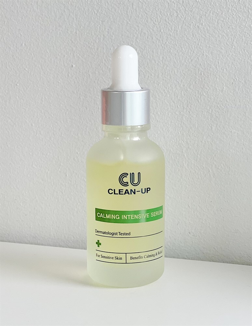Успокаивающая сыворотка от покраснений с витамином К CUSKIN Clean-Up Calming Intensive Serum, 30мл