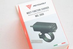 USB charger, slim, 1 slot, Fast charge. Handlebar/10mm Mirror mount. Motowolf