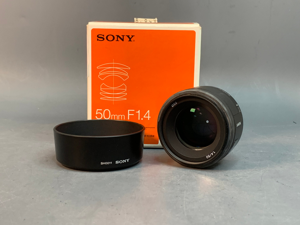 Sony A 50mm 1.4
