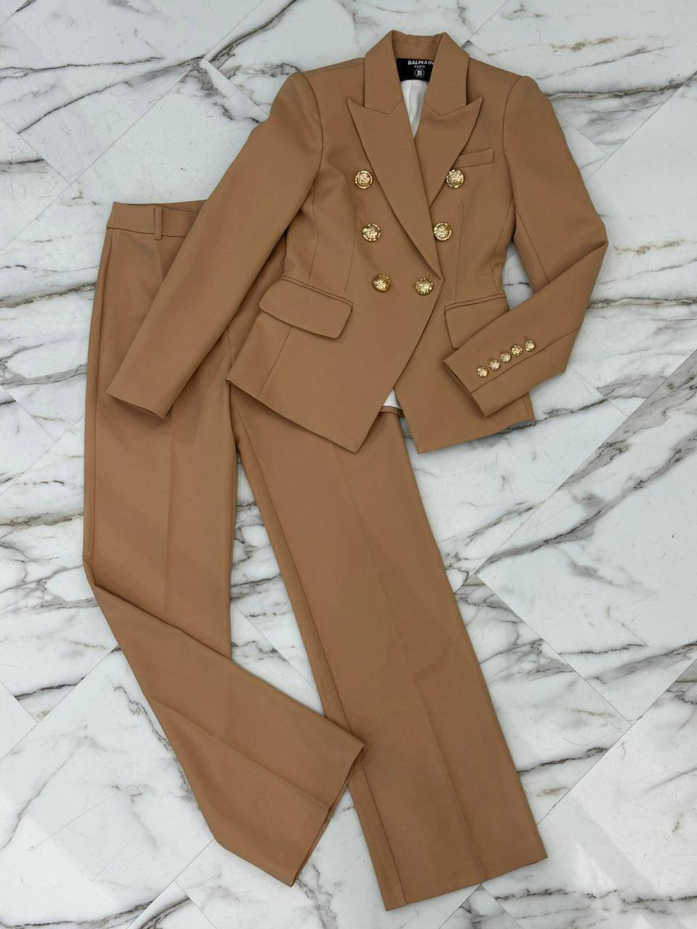 Костюм Balmain