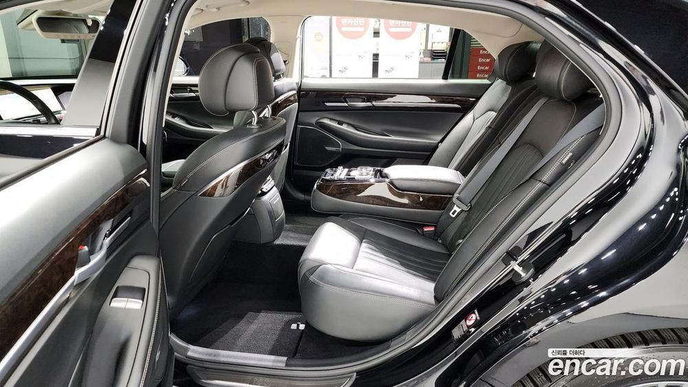 Genesis G90 3.8 (02.2020)