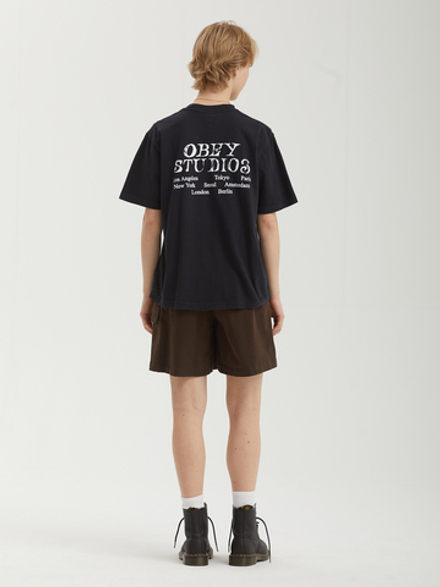 Женская Футболка Obey Studio Stamp