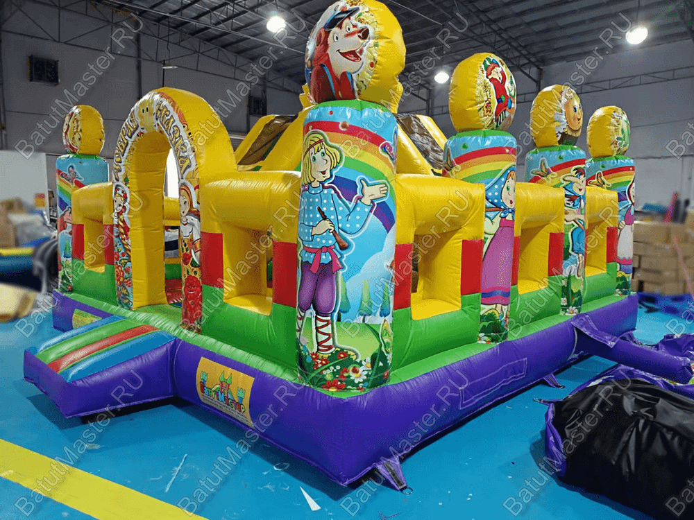 Коммерческий надувной батут "Русские сказки", 5x5x3.5 м.