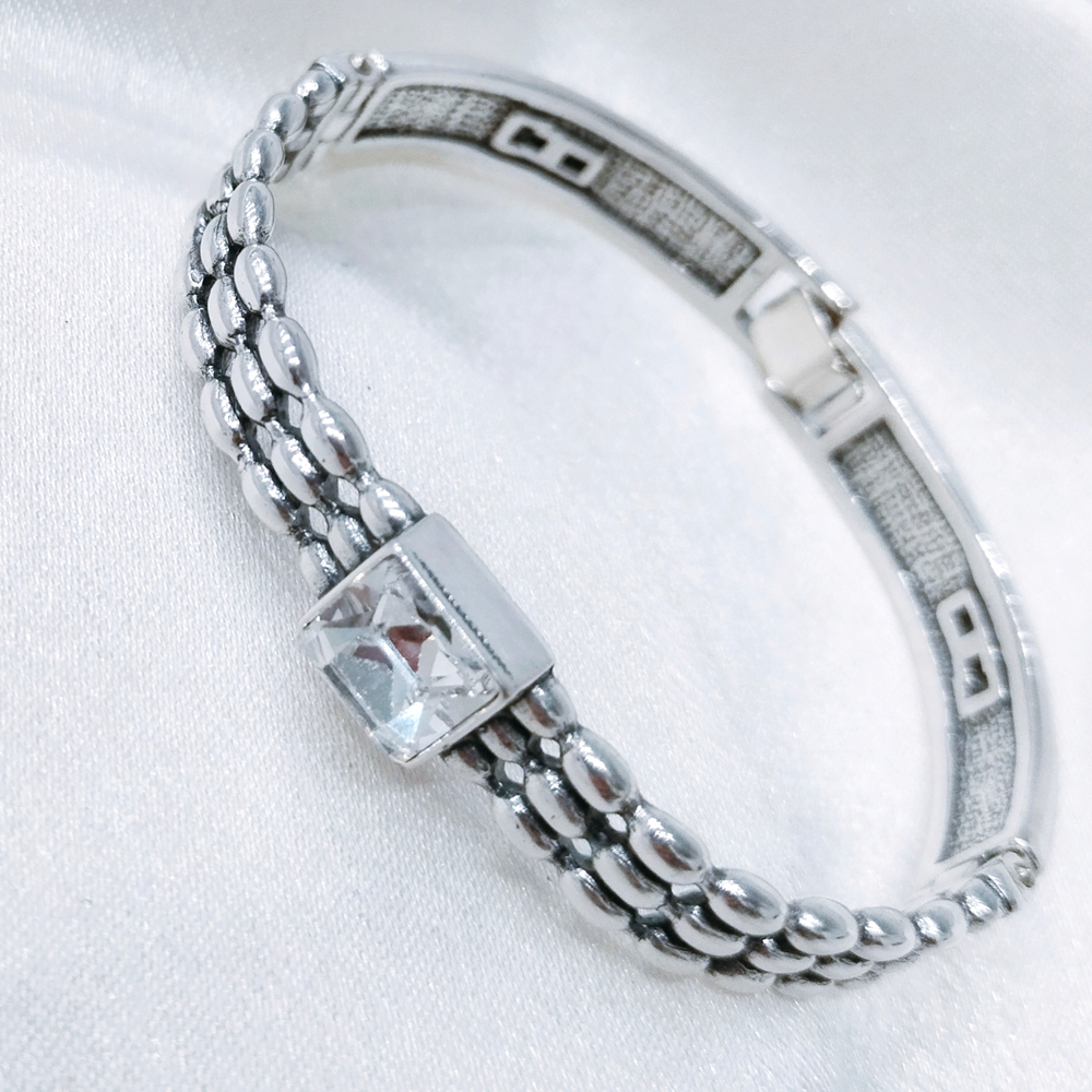 "Авенсис" браслет в серебряном покрытии из коллекции "Форсаж" от Jenavi с замком пряжка