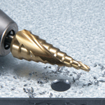 Сверло ступенчатое HSS TiN с спиральным желобком, 4-20x75, 1/4" Makita D-40185 Металл Конусное HSS TinСтупенчатое 4 - 20 мм Шаг 2 мм Хвостовик 1/4\"