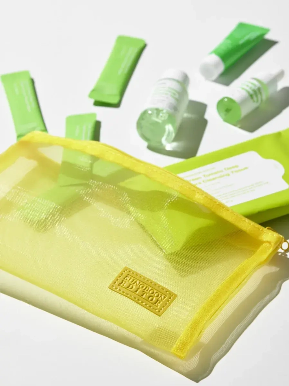 Sungboon Editor Дорожный набор: салфетки + энзимная пудра + тонер + сыворотка + санскрин Green Tomato Travel Kit