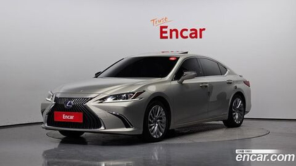 Lexus ES300h 7 Generation Luxury Plus (01.2020)