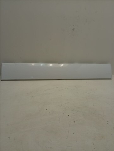 WMSD7105B кт17 Нижняя декоративная панель для стиральной машины Hotpoint-Ariston C00293103 б/у