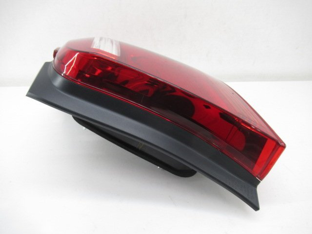 стоп правый Toyota Corolla Axio NZE161 165 12-598