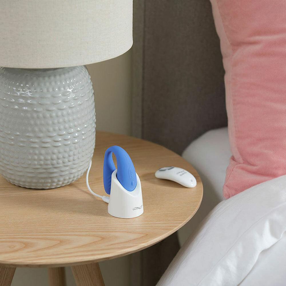 Голубой вибромассажер 7,7см для пар с пультом ДУ We-Vibe Match Couples Vibrator Blue SNATSG5