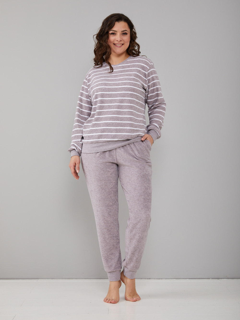 Костюм с брюками КБм-590/бежевый-полоса