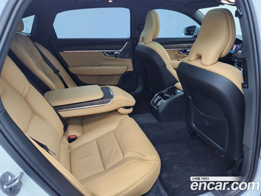 Volvo S90 B5 Ultimate Bright (10.2023)