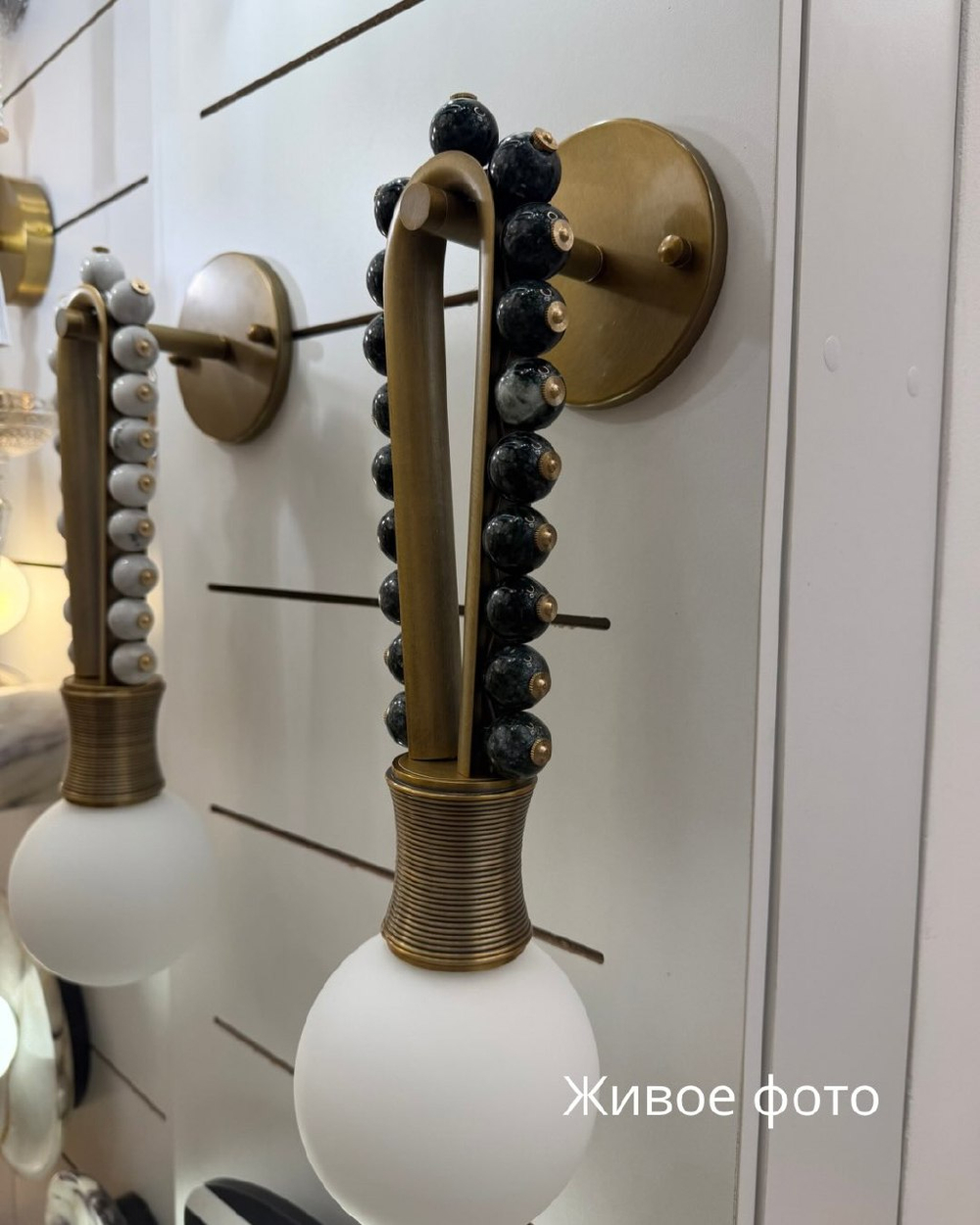 Акцентные настенные светильники с декоративными элементами ✨