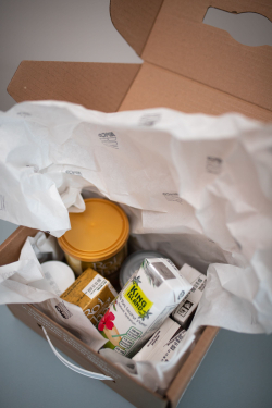 Набор продукты питания из кокоса APICO BOX №4 "Coconut Addicted", подарочный набор из 7-ми продуктов на основе кокоса, новогодний подарок