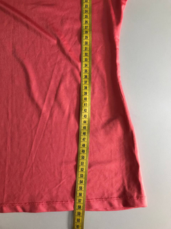 Футболка Oodji обтягивающего кроя, маркировка М, визуально на 46 размер