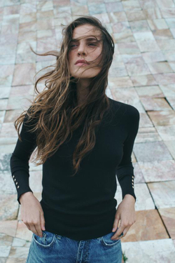 ZARA БАЗОВЫЙ ОДНОТОННЫЙ ДЖЕМПЕР, ЧЕРНЫЙ