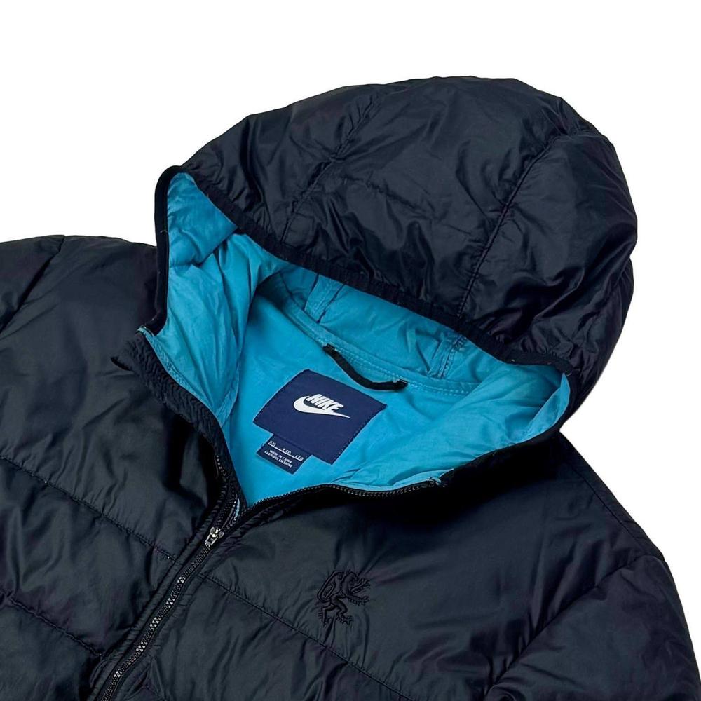 Микропуховик Nike