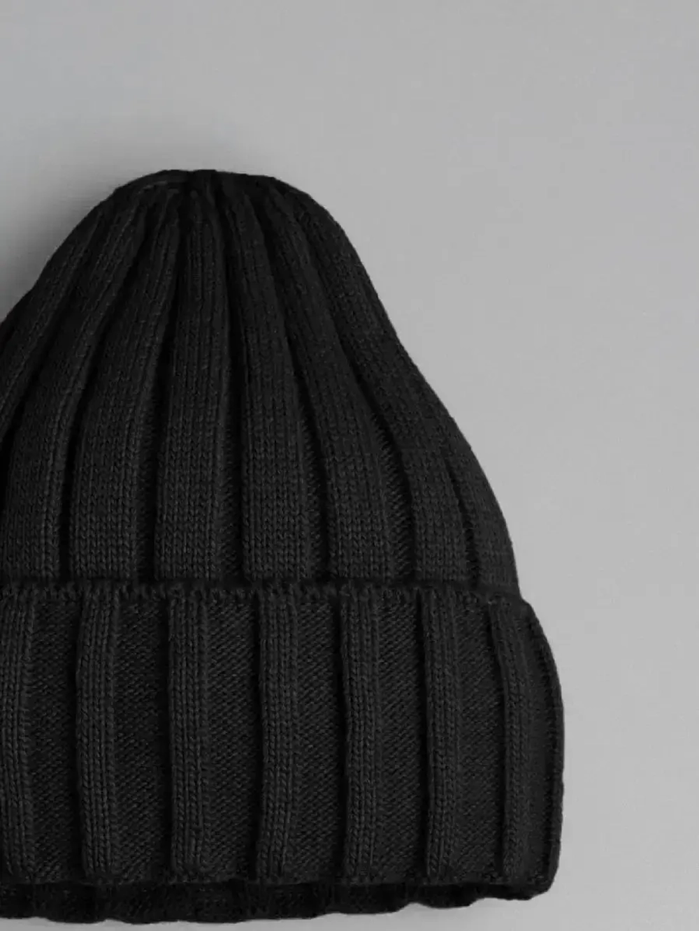 Шапка вязаная демисезонная детская