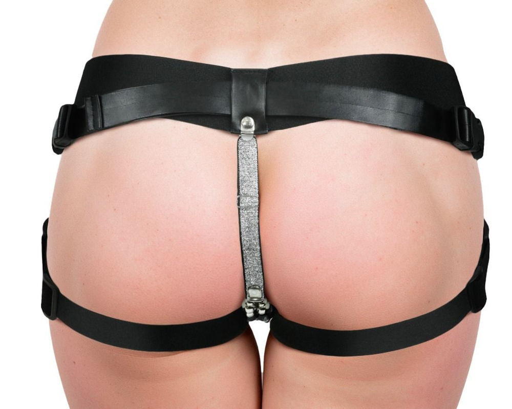 Пояс-трусики с насадкой Glamour Silver - 15,5 см. (Цвет: телесный с черным)