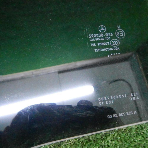 Стекло двери заднее правое Mercedes GLC C253 16-23