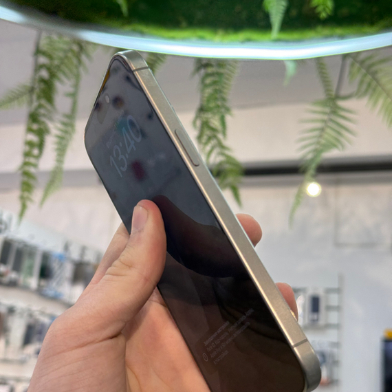 Apple iPhone 15 Pro Max 256 гб Натуральный титан