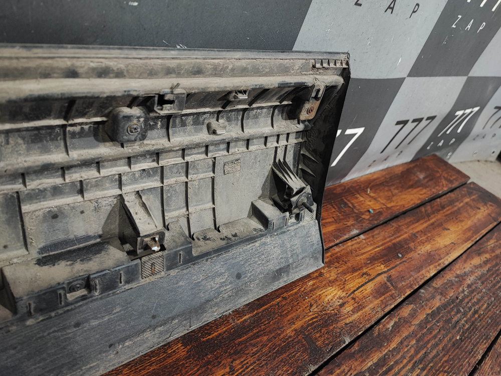 Накладка двери передней правой Hyundai Santa Fe 4 (TM) 18-нв Б/У Оригинал 87722S1000