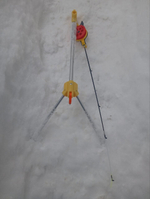 Удочка-поставушка зимняя самоподсекающая.