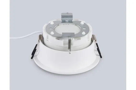 Светильник точечный Ambrella TN51810 GX53 белый 42407