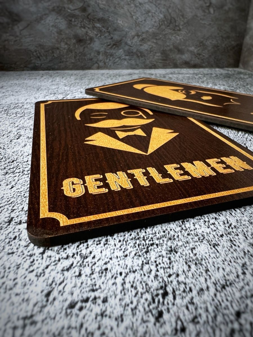 Табличка на дверь информационная