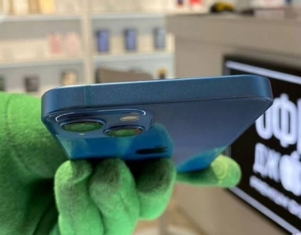iPhone 13, 128 ГБ б/у
