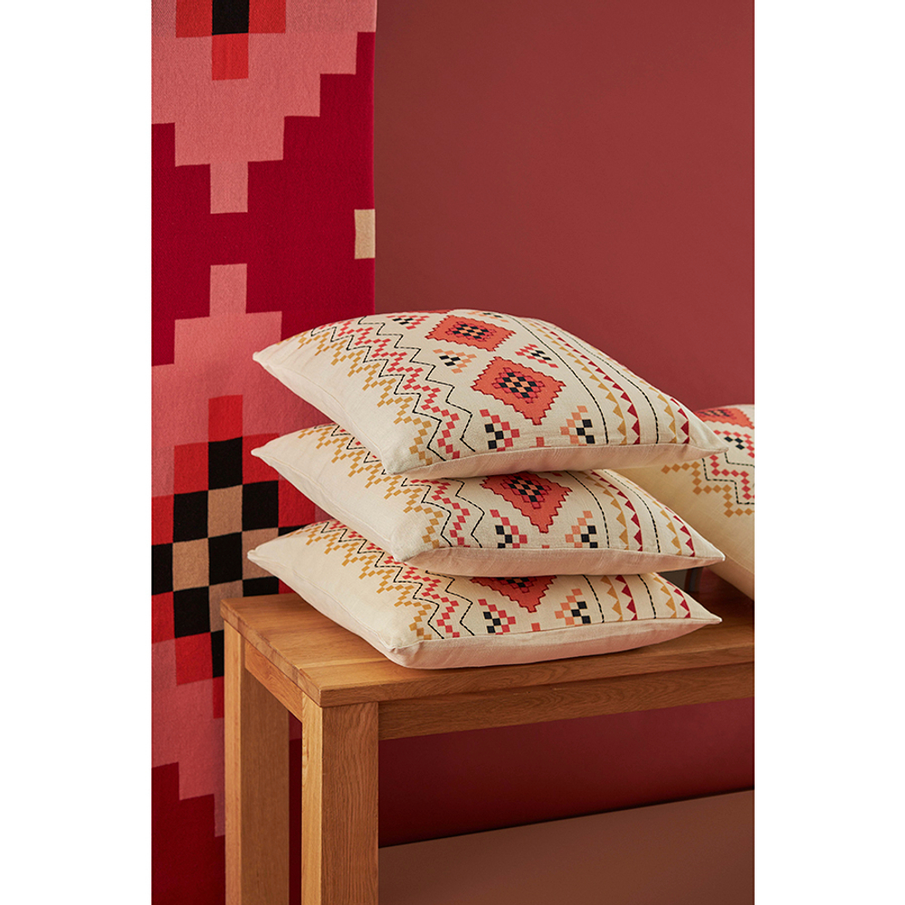 Подушка декоративная по мотивам башкирских орнаментов из коллекции cultural heritage, 45х45 см