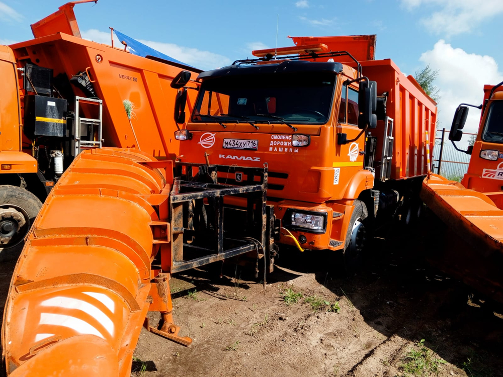 СмолМаш СДК* на шасси КамАЗ 6520 6x4 КДМ СДК-6520( Дизель, 8,9л. 390лс)