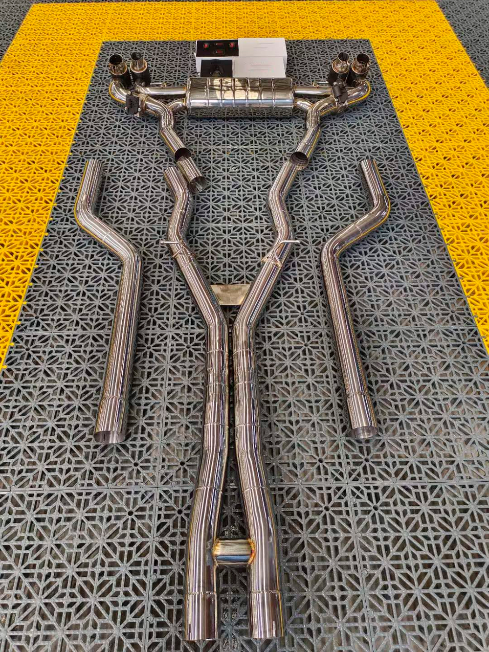 Спортивная выхлопная система с заслонками для BMW M5 F90 4.4 2018+ БМВ