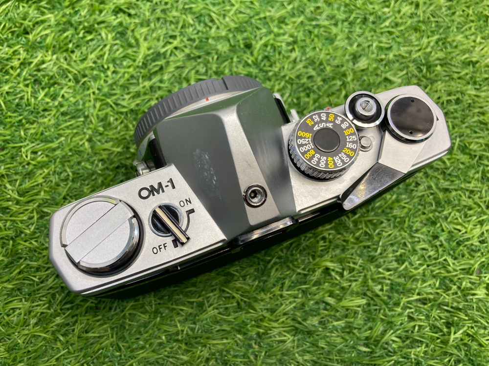Olympus OM-1