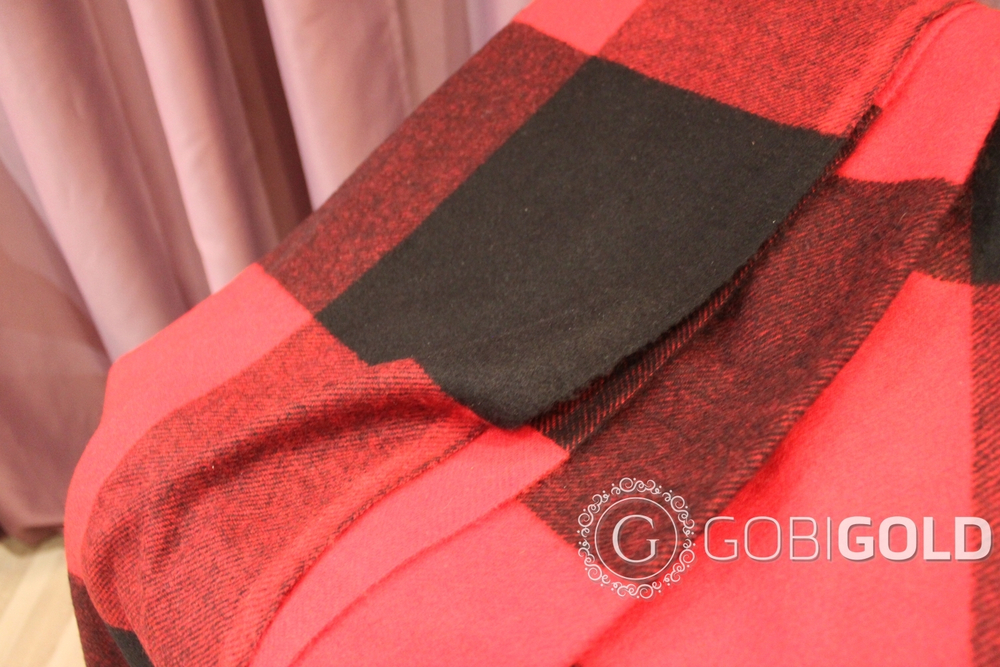 Плед из 100% кашемира 150x200 см. (GOBI Cor.) - красно-черный