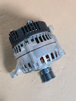 Генератор Маз, Лаз, Урал дв.ЯМЗ ЕВРО-3 поликлиновой шкив, монокронштейн 28В 80А ELTRA