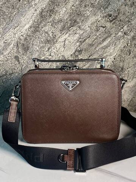 Сумка-мессенджер Prada