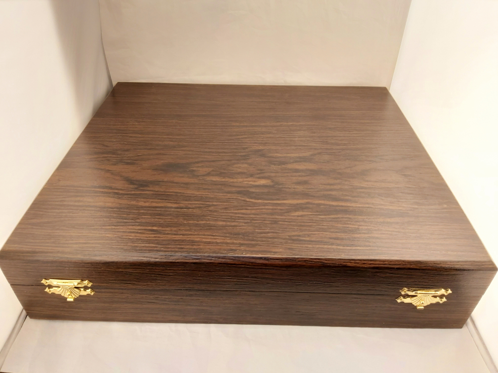 Подарок строителю "Мастерок" на долерите с фианитами