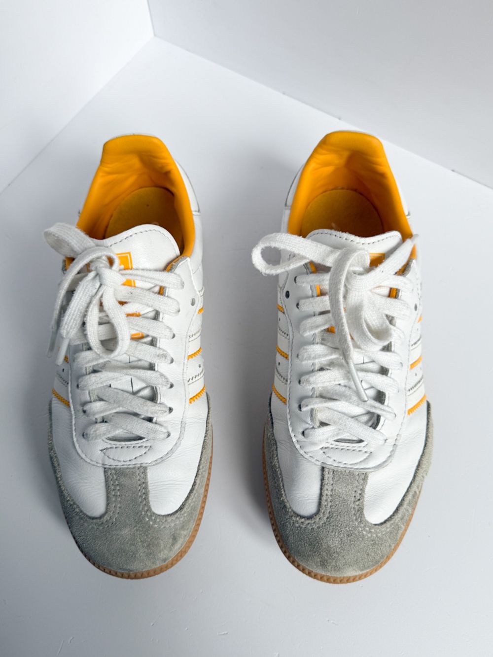 Кожаные кроссовки Adidas Samba, 37,5