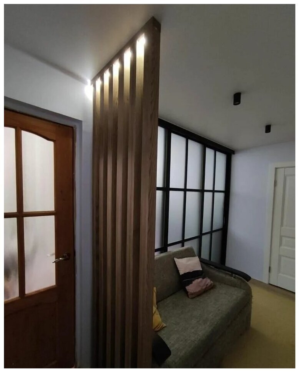 Перегородка в рамке для зонирования из Ясеня 60х60мм