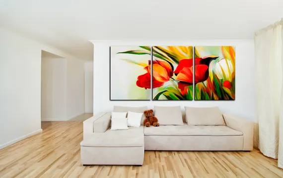 Модульная картина "Алые бутоны"