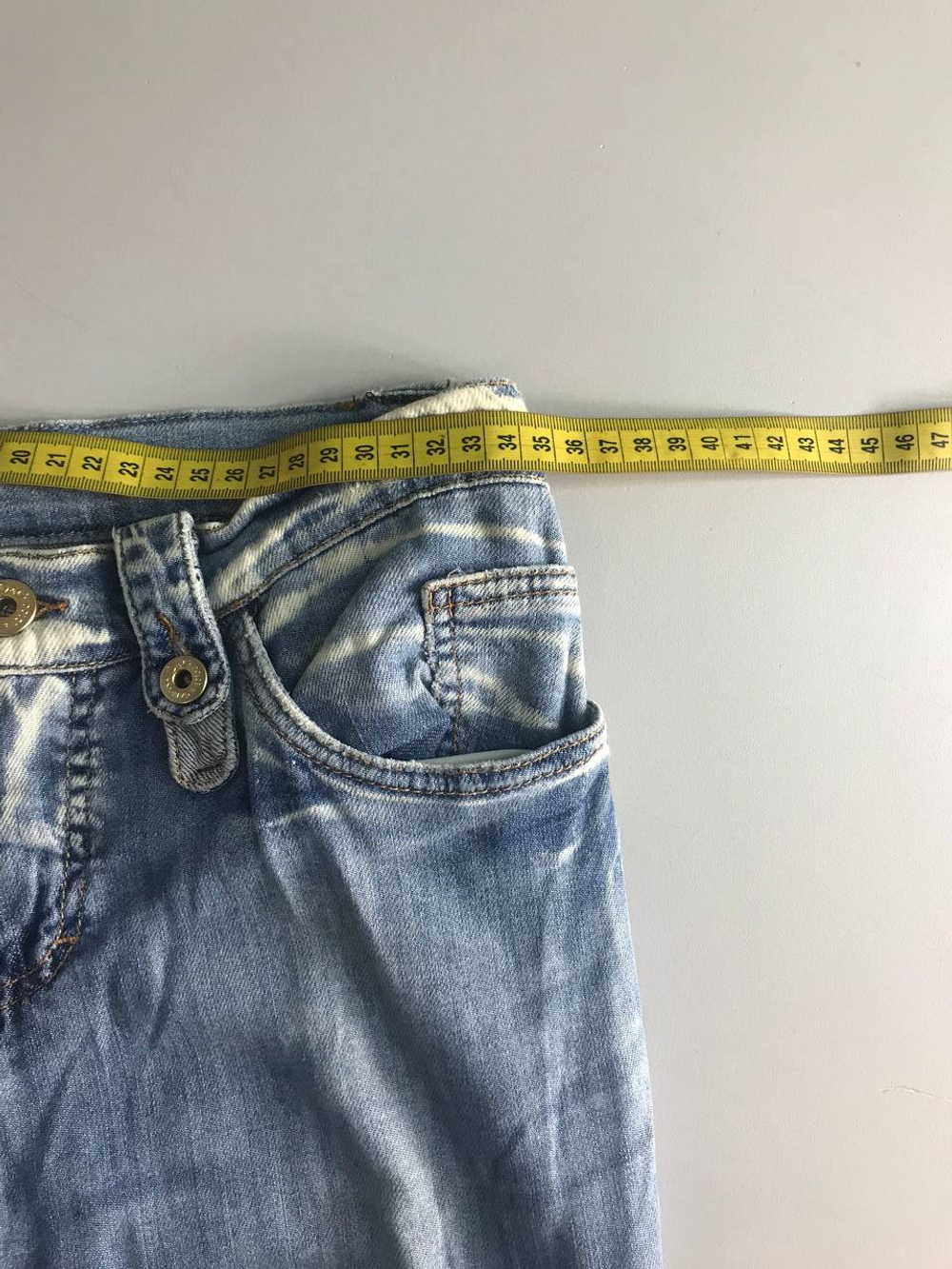 Джинсы для стильного образа, маркировка 26/40, визуально на 44 размер